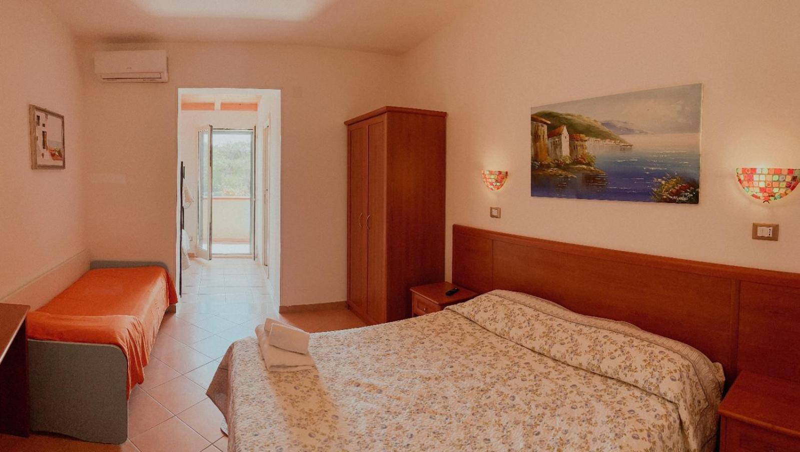 Vela Club Hotel & Appartamenti Rodi Garganico Eksteriør billede